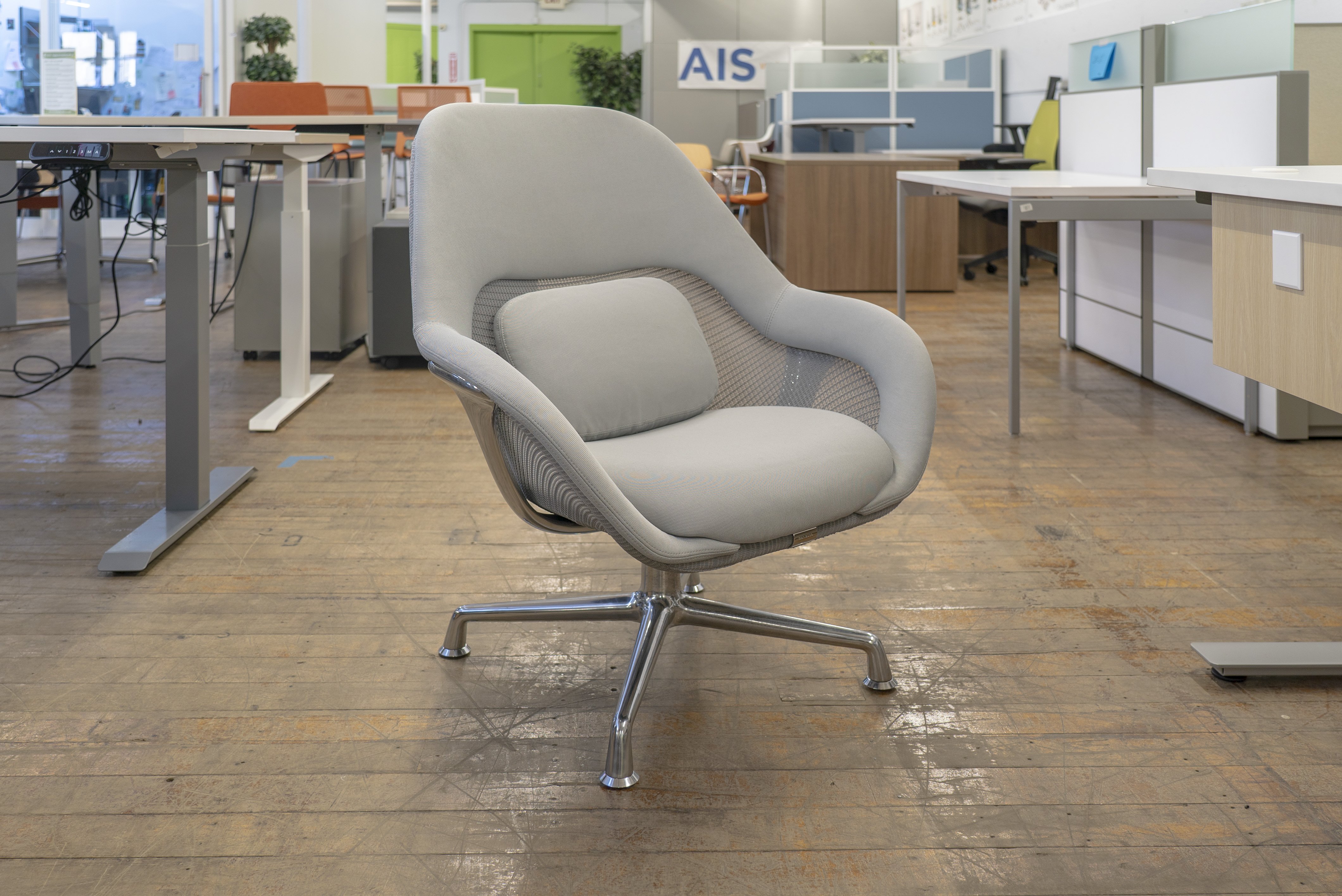 coalesse-sw_1-lounge-swivel-chairs