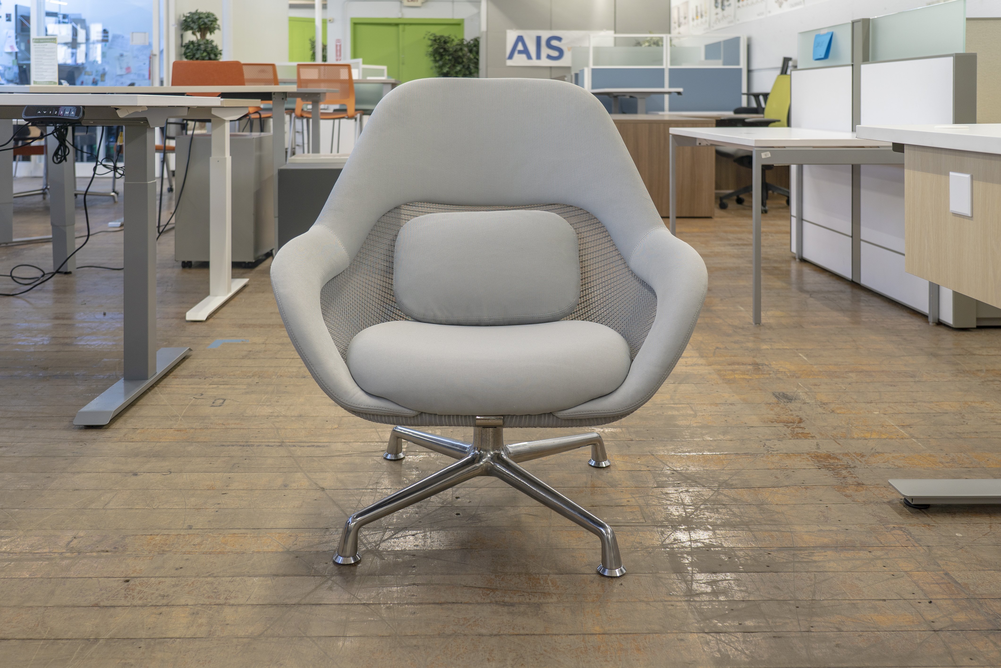 coalesse-sw_1-lounge-swivel-chairs