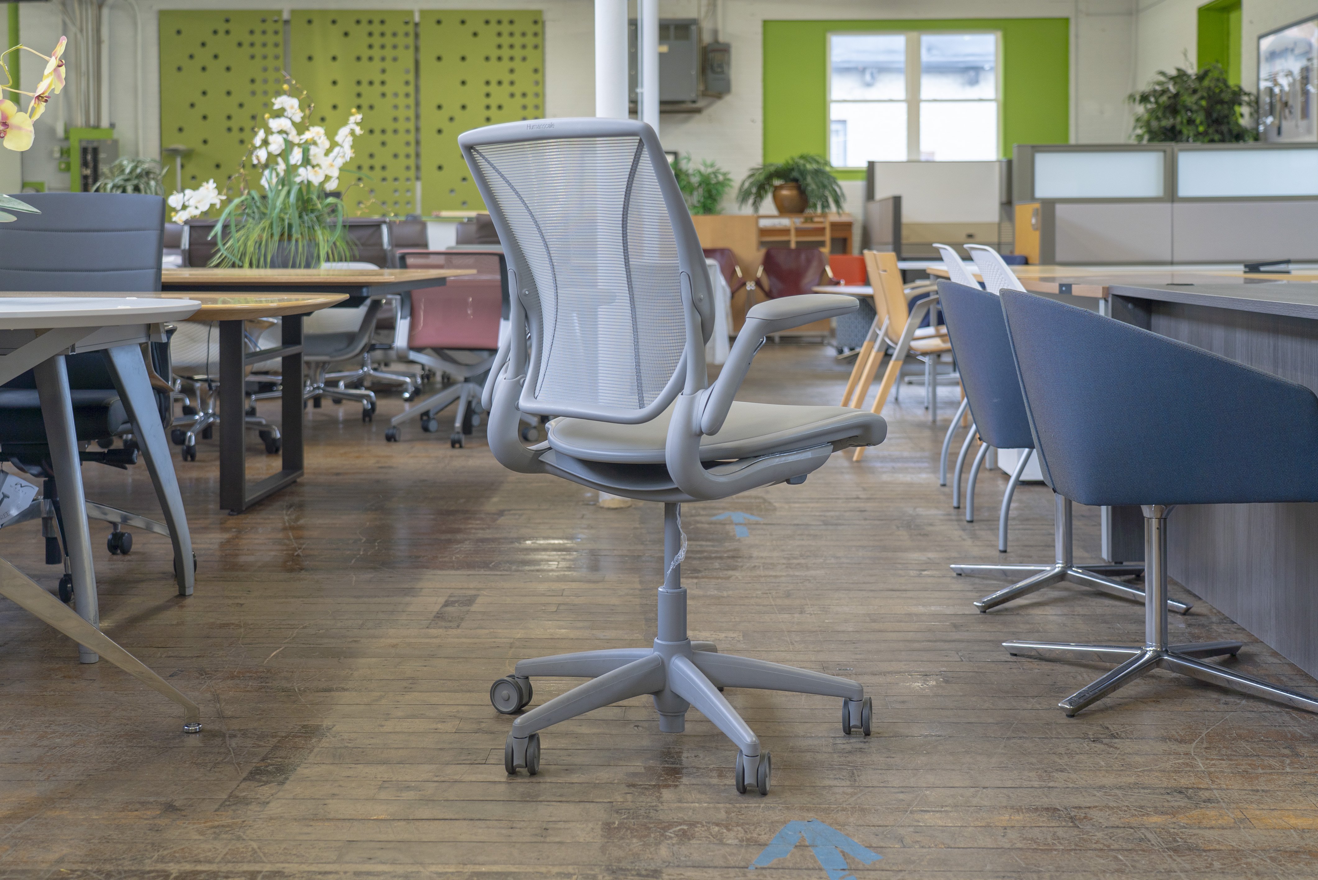 humanscale-different-world-task-chairs