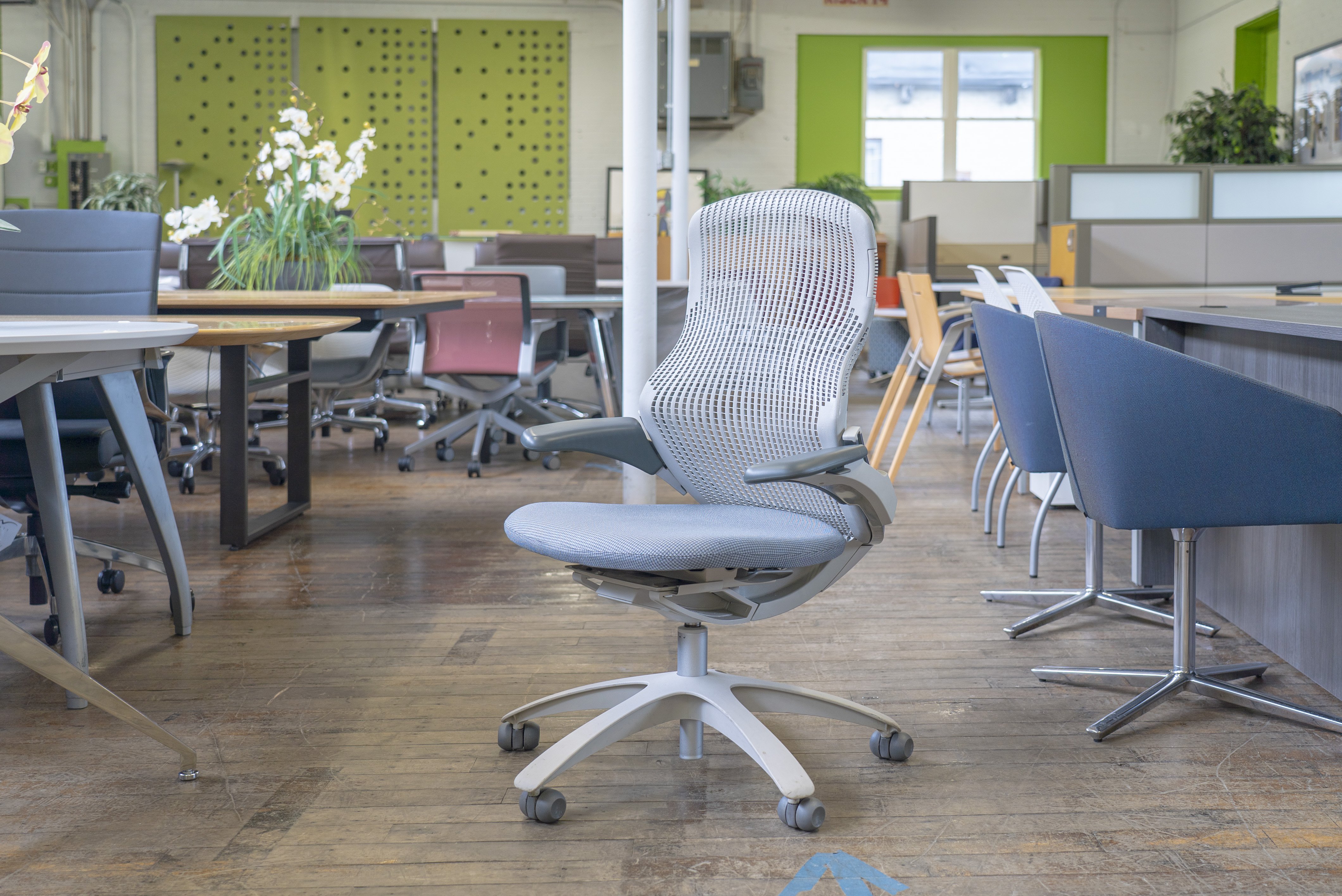 knoll-generation-chairs