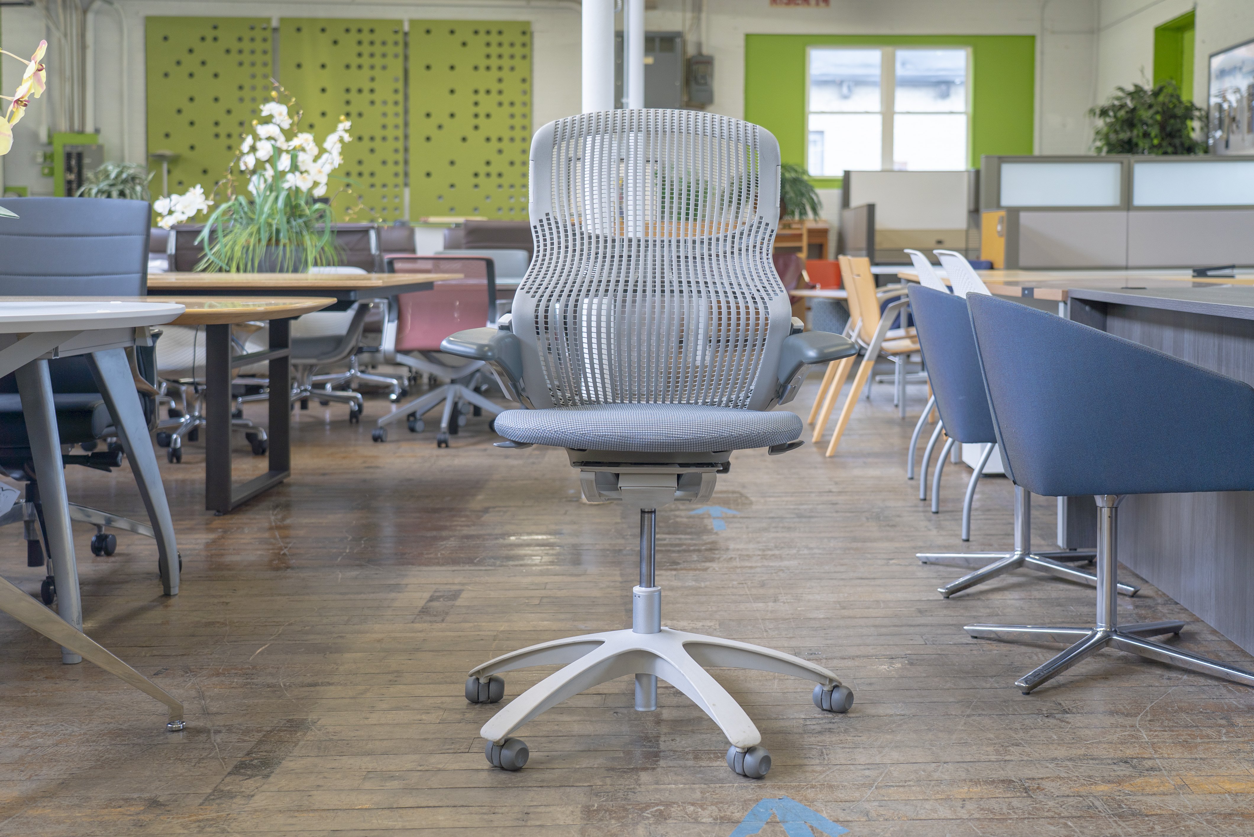 knoll-generation-chairs
