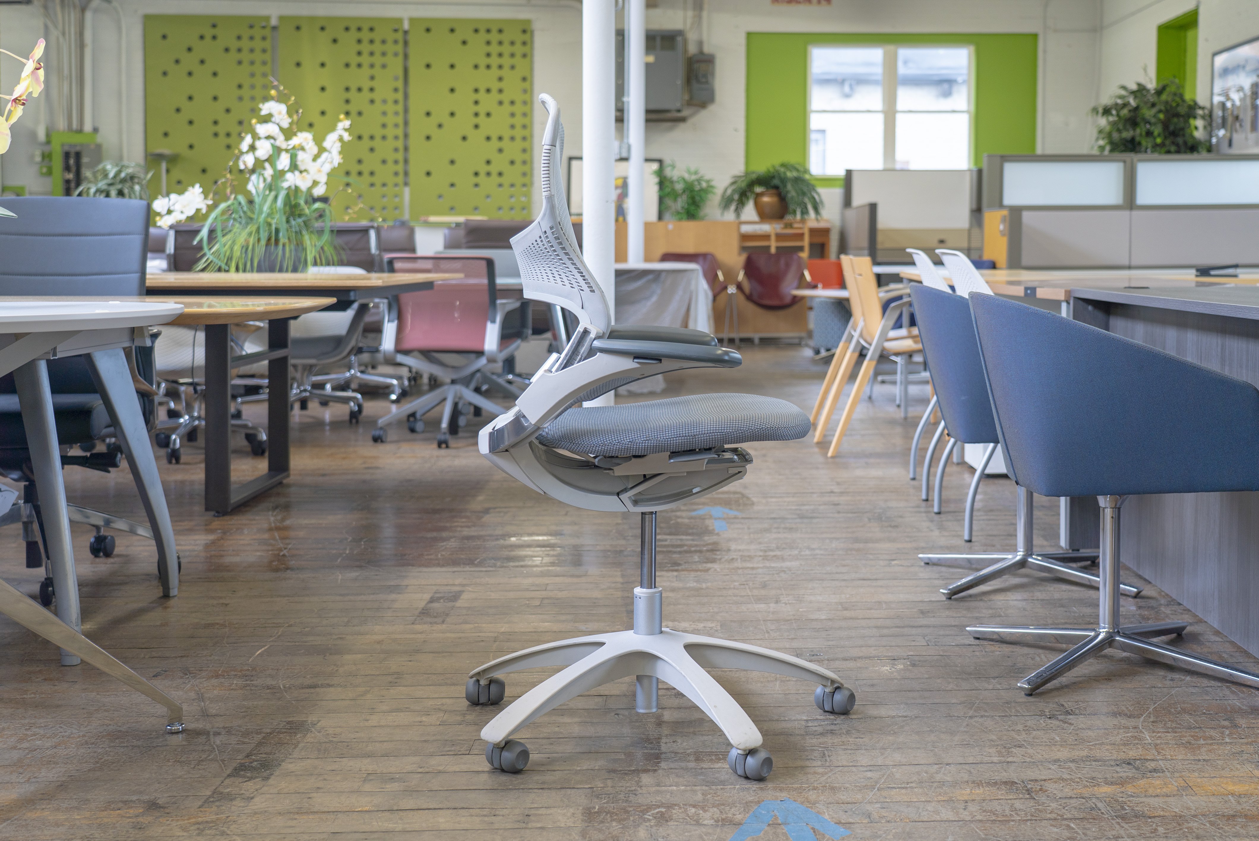 knoll-generation-chairs