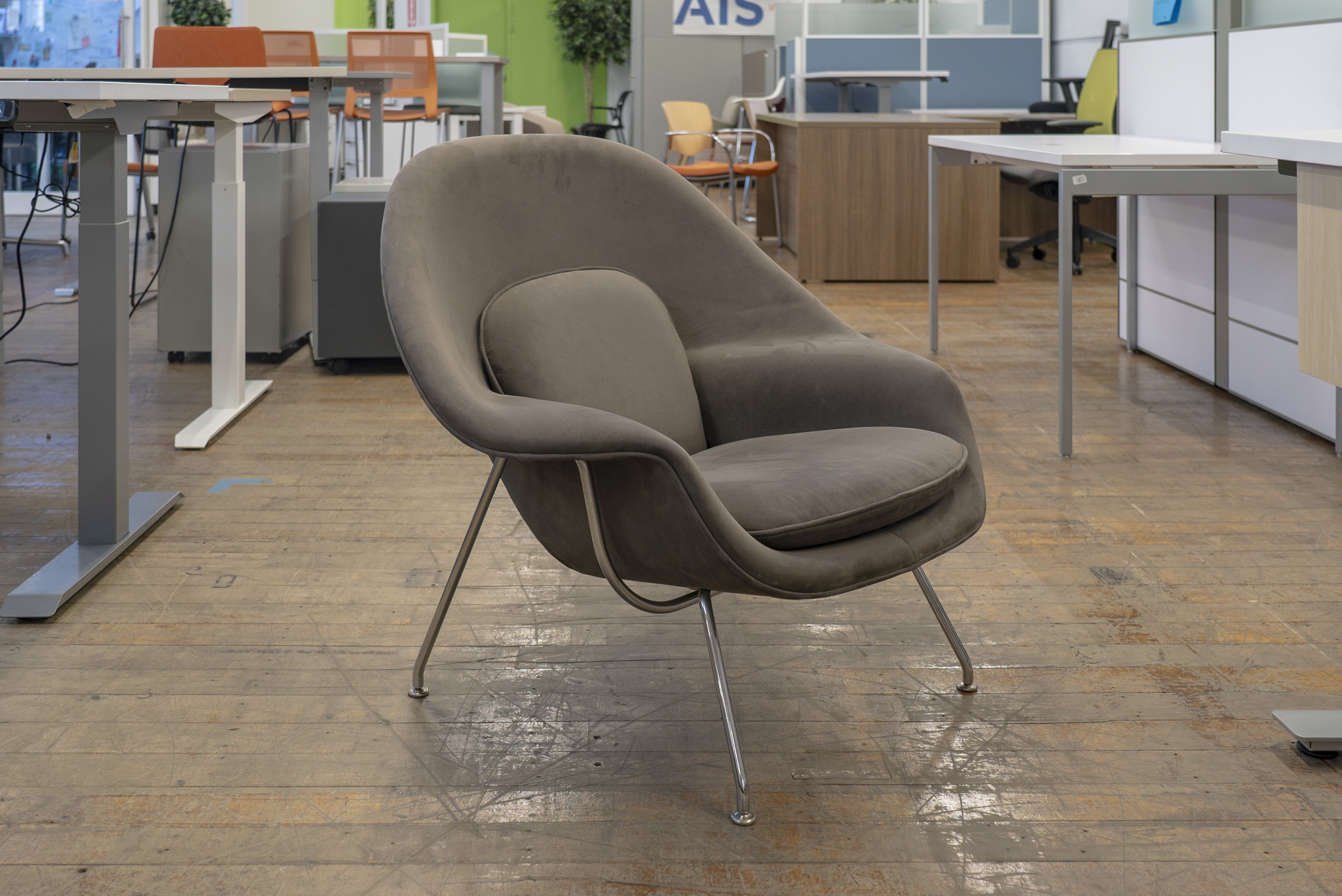 knoll-womb-chairs