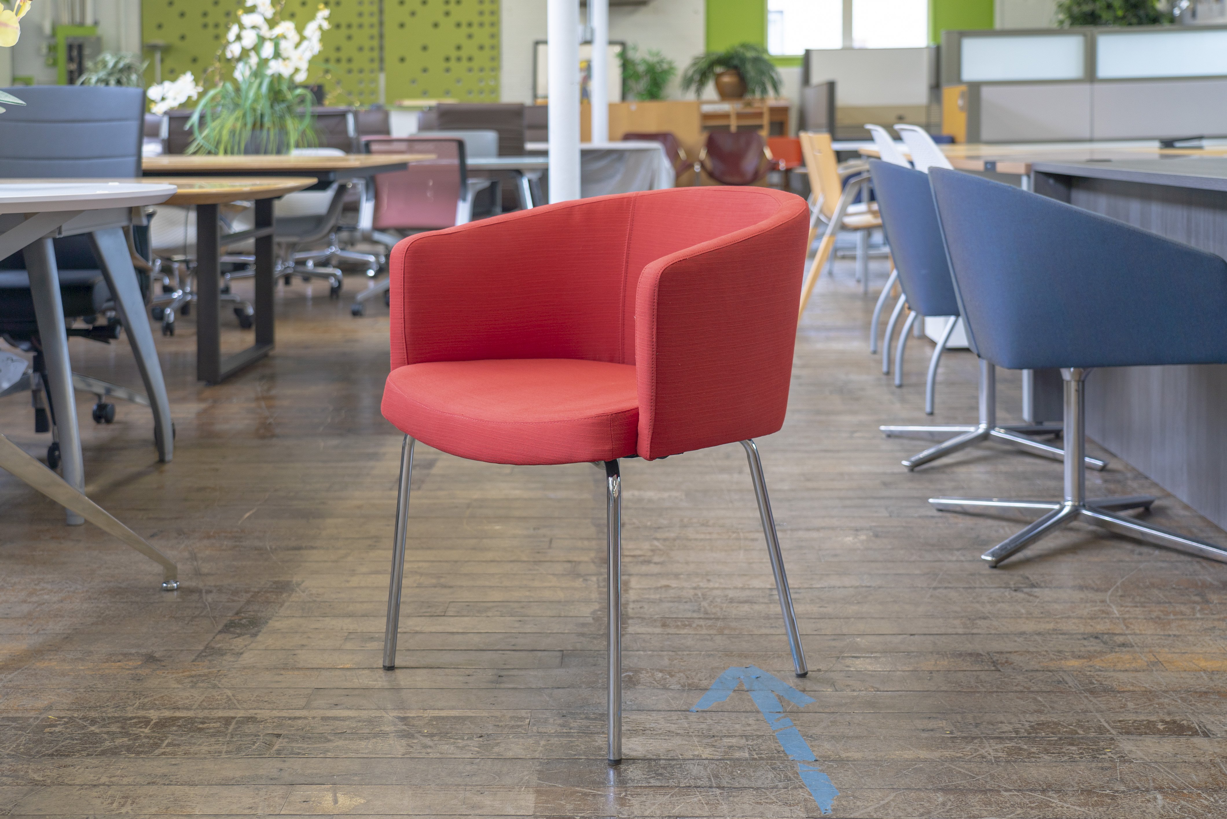 ofs-cinque-low-back-guest-chairs