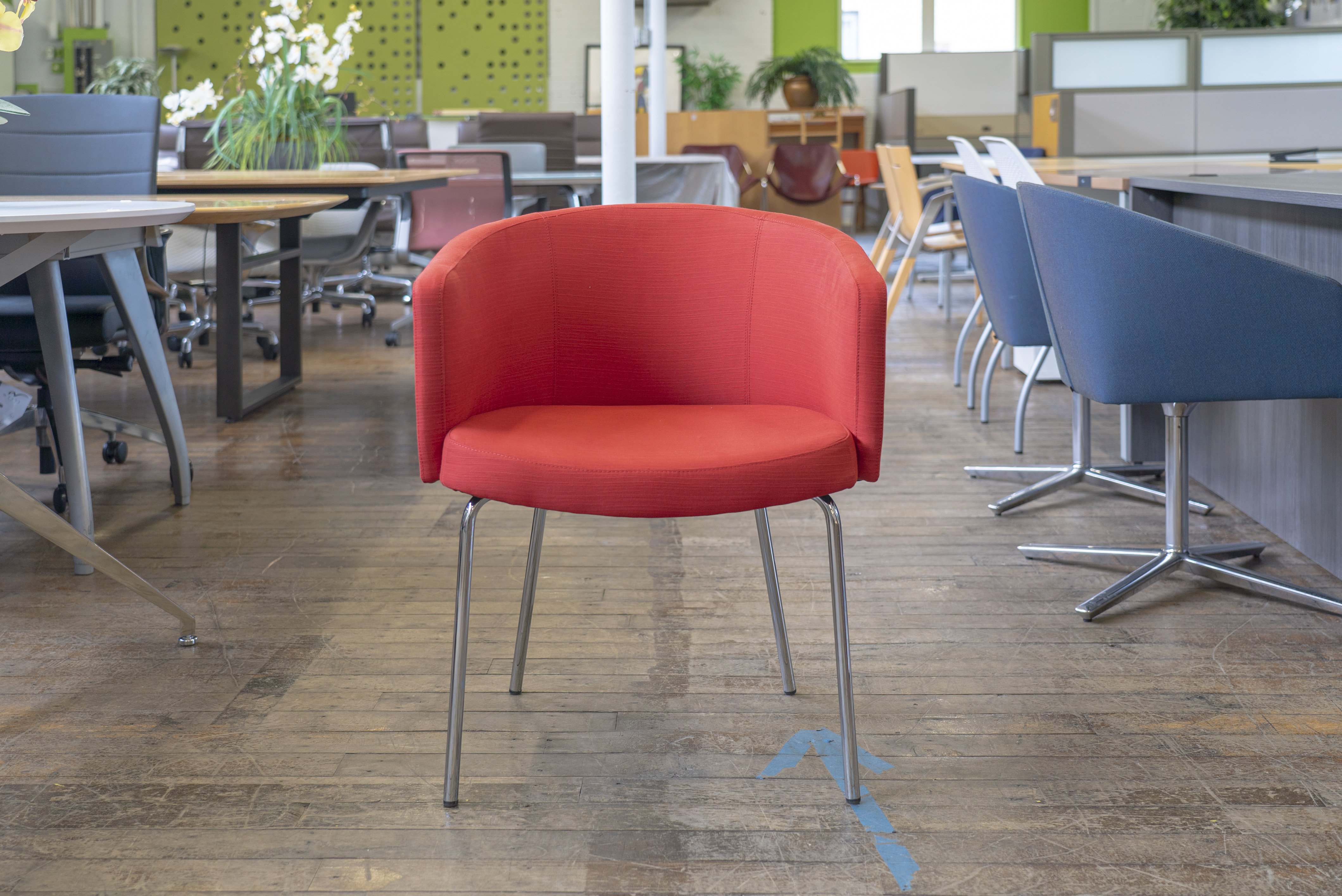 ofs-cinque-low-back-guest-chairs
