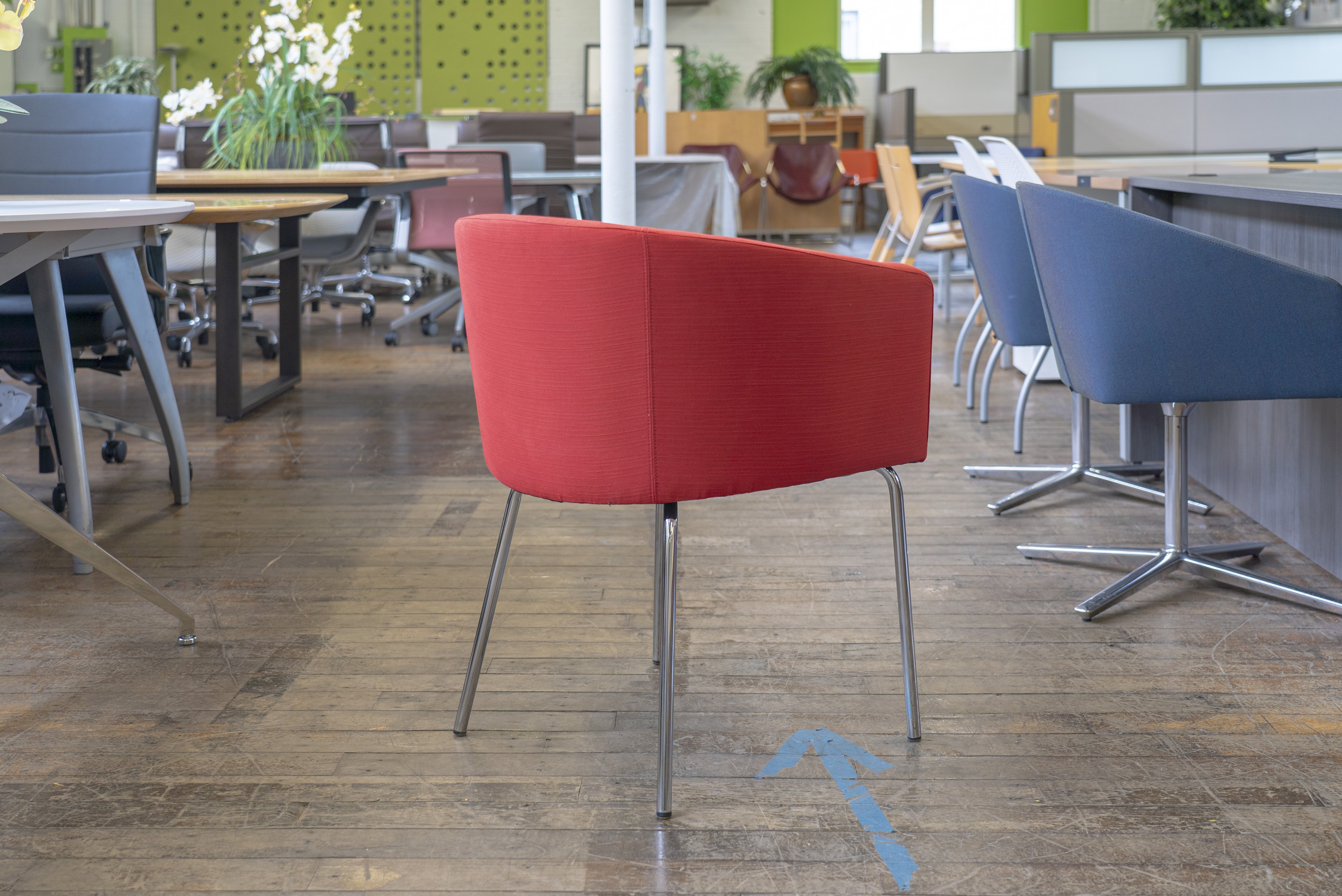ofs-cinque-low-back-guest-chairs