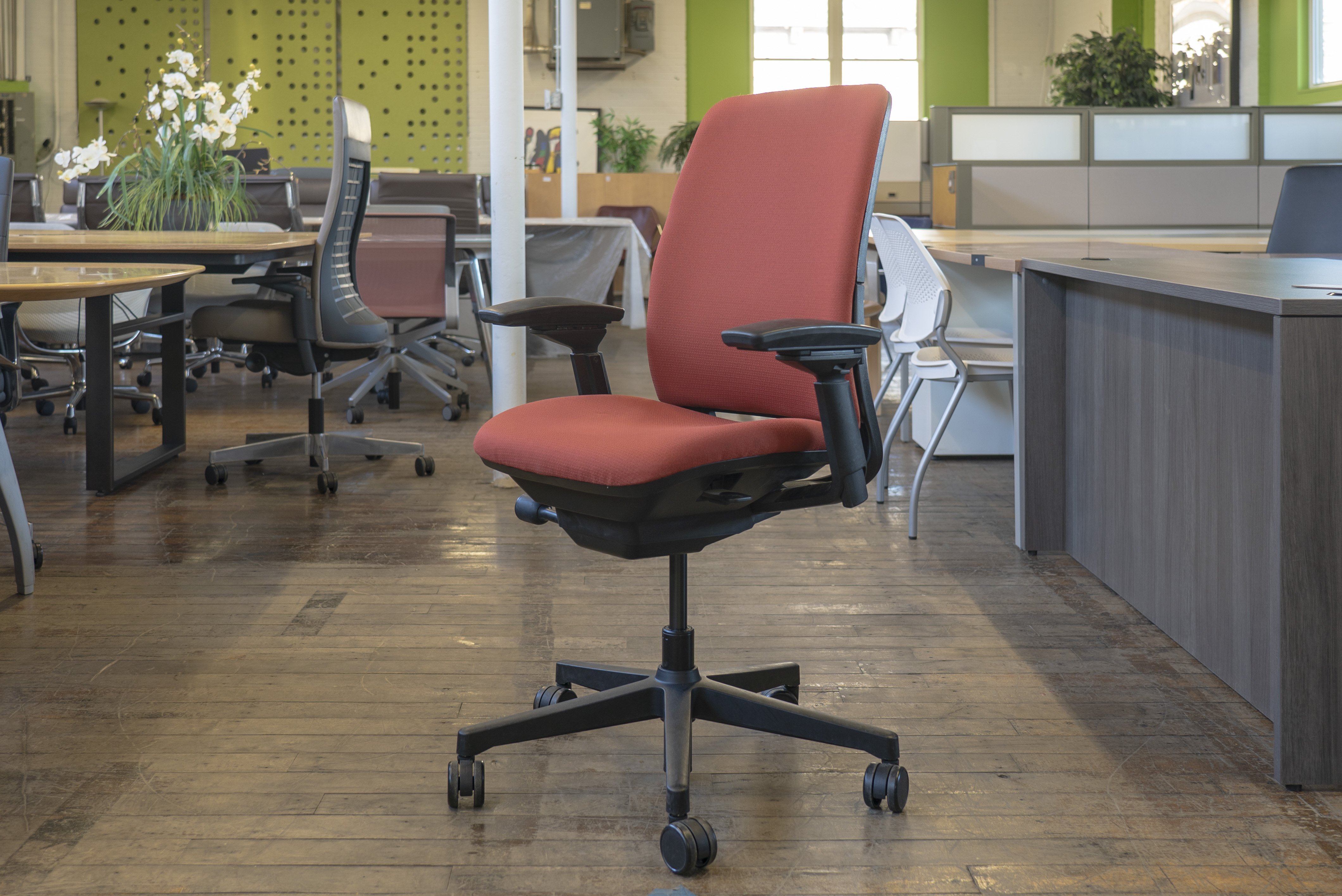 steelcase-amia-task-chairs