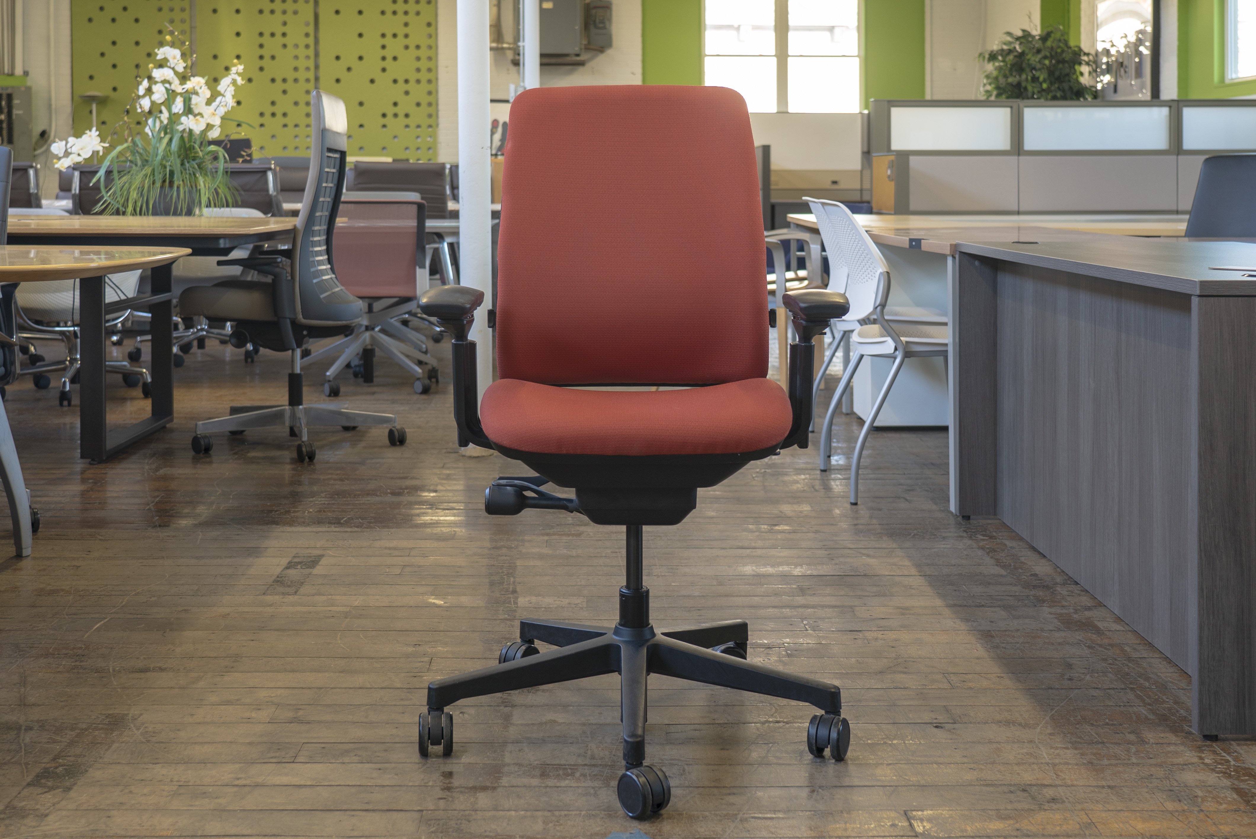 steelcase-amia-task-chairs