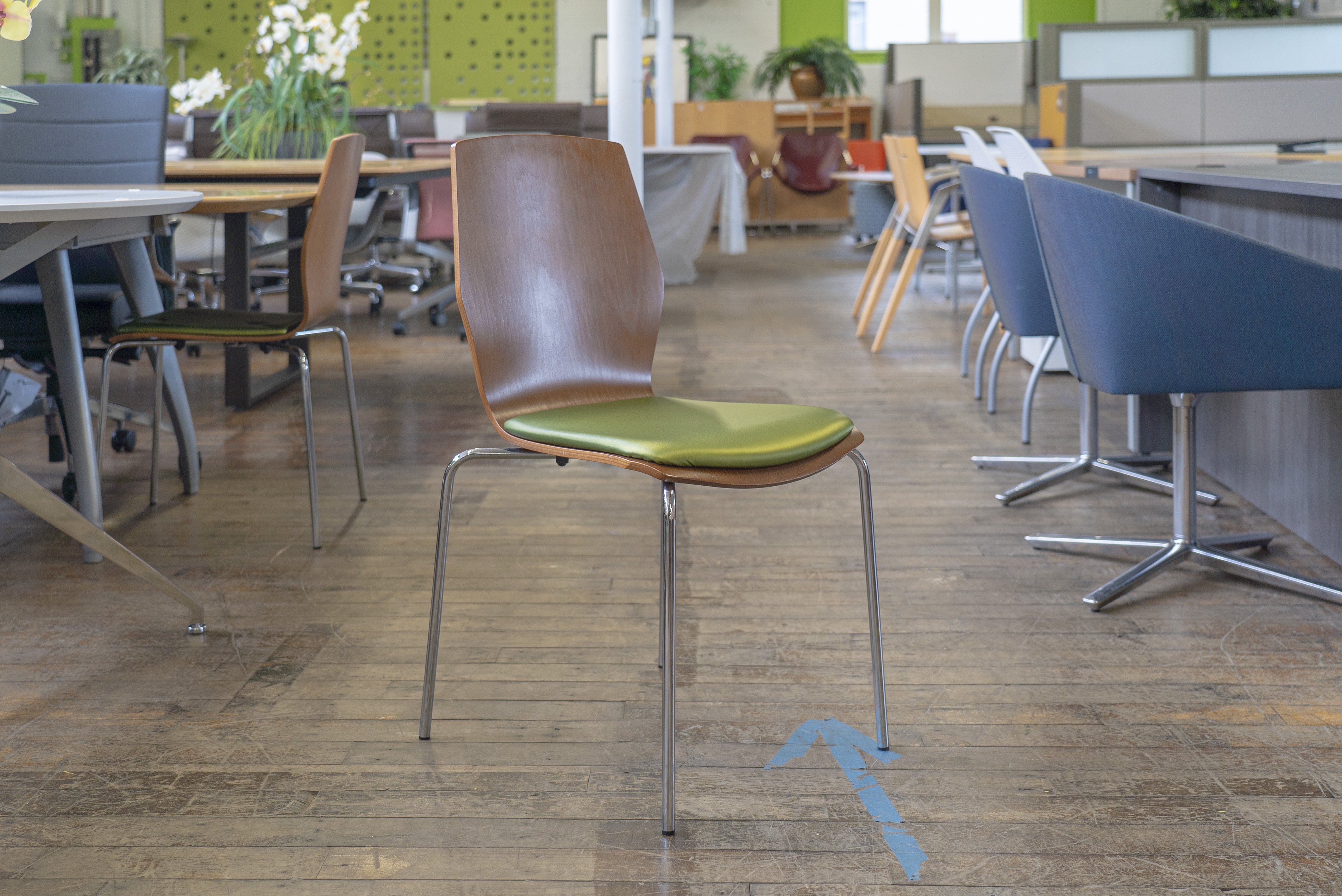 teknion-sas-side-chairs