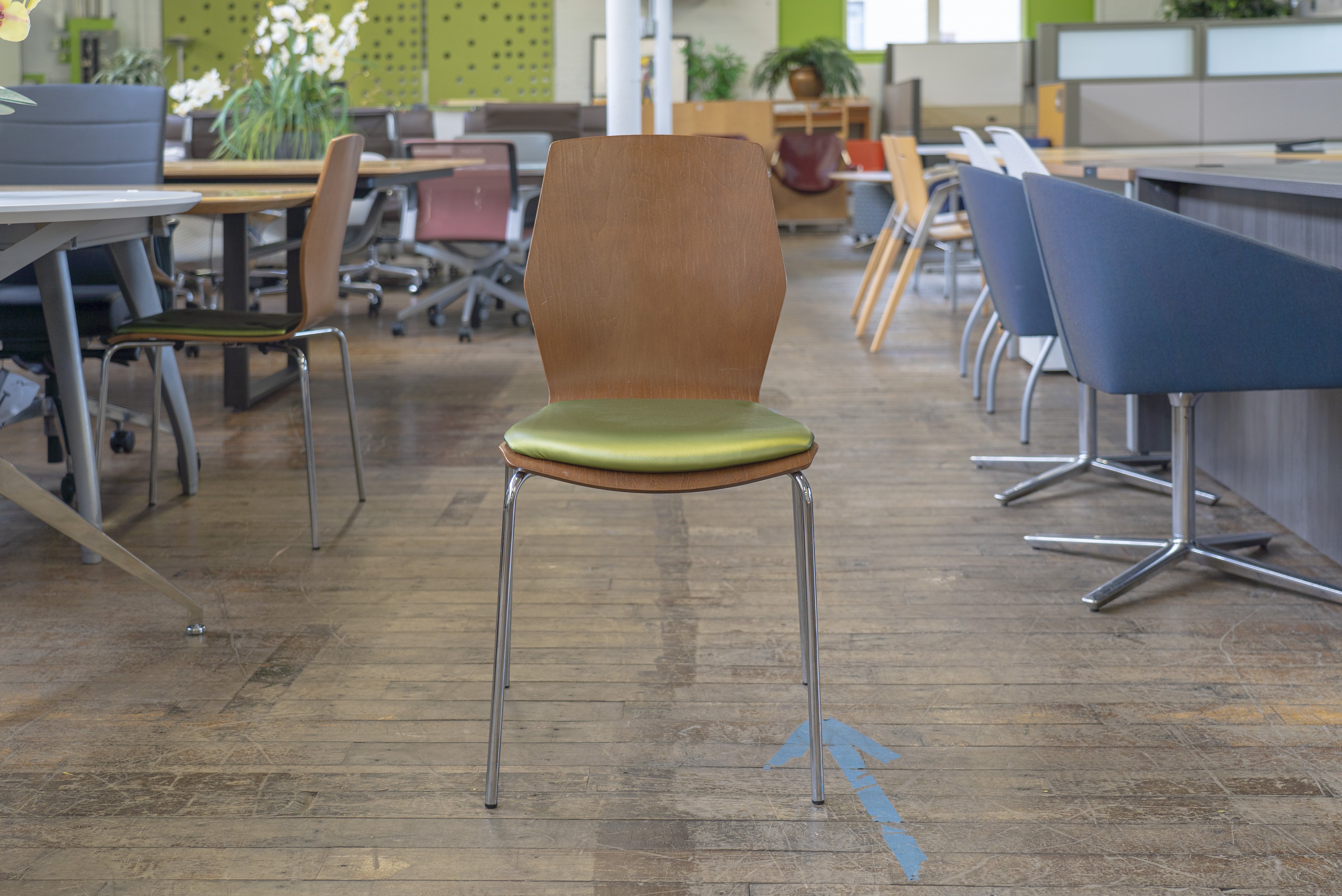 teknion-sas-side-chairs