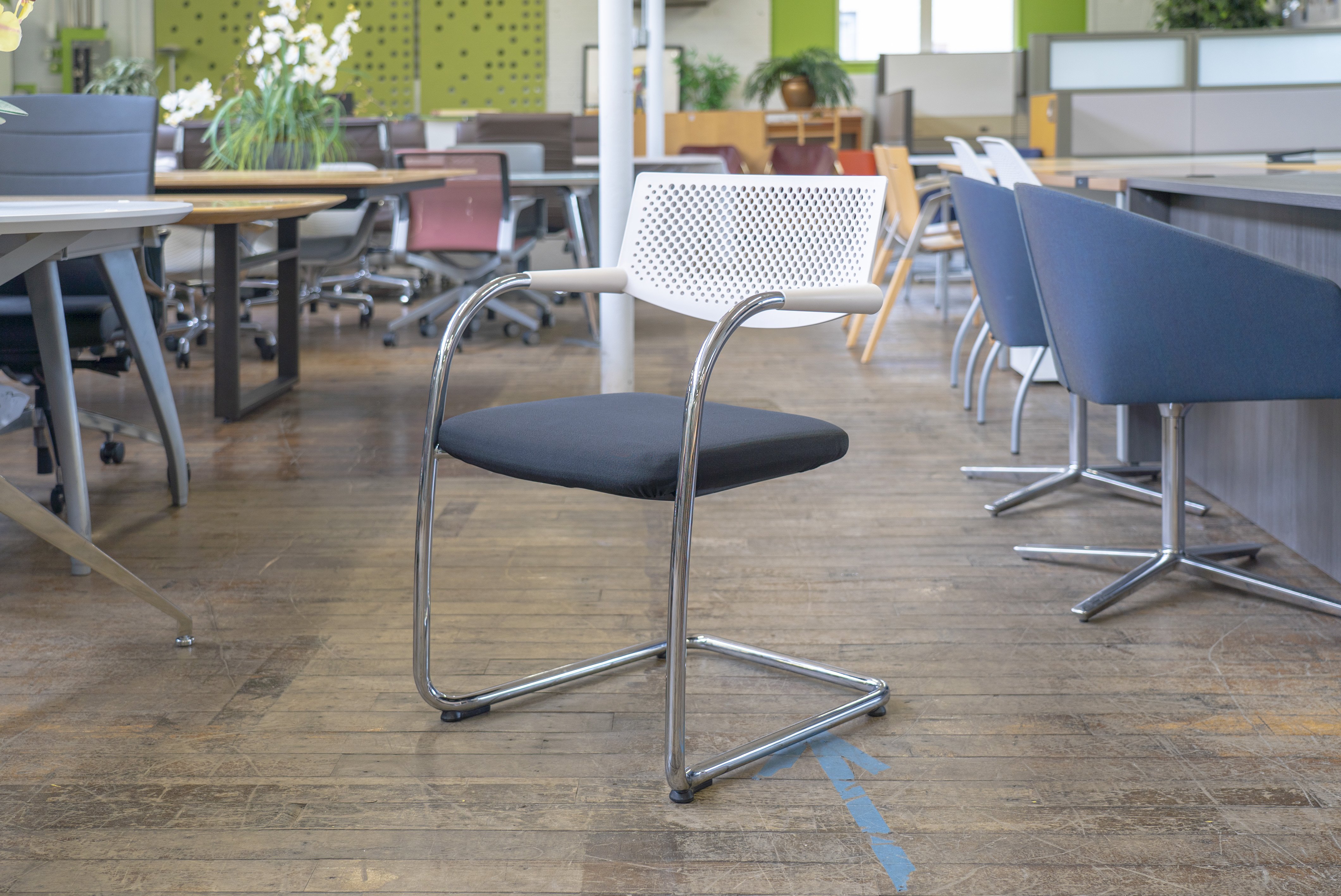 vitra-visasoft-visavis-guest-chairs