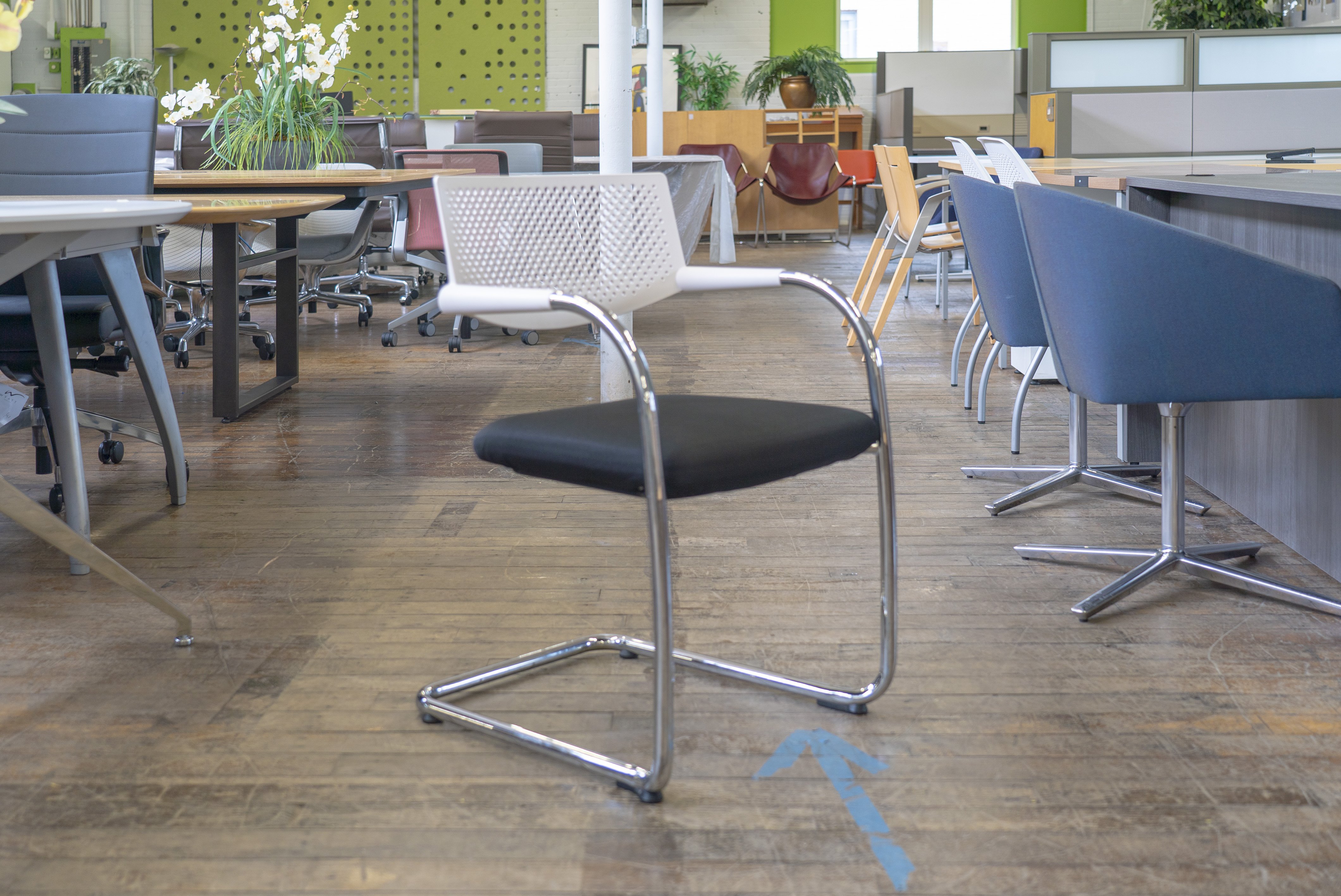 vitra-visasoft-visavis-guest-chairs
