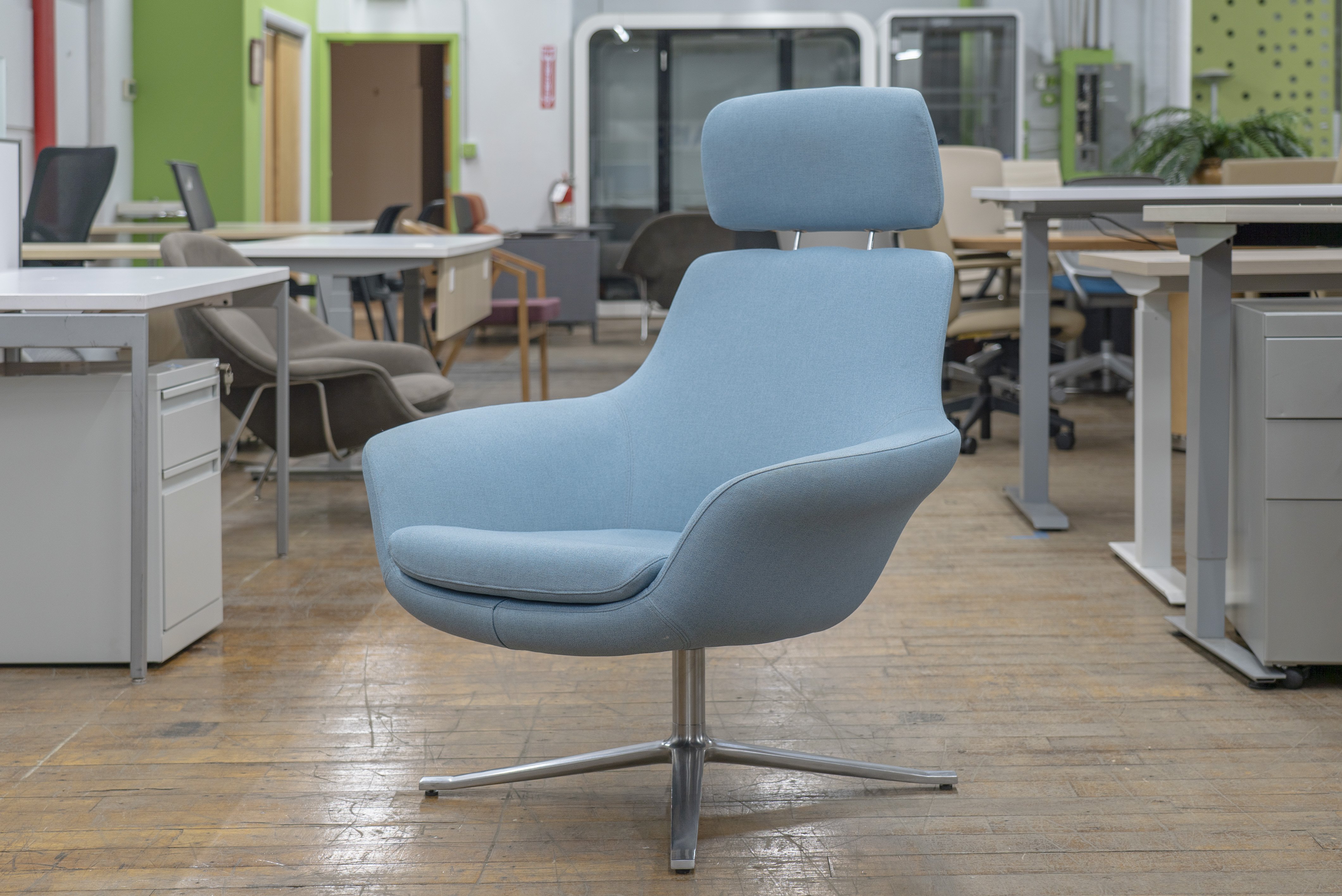 coalesse-bob-lounge-swivel-chairs-with-headrest-copy