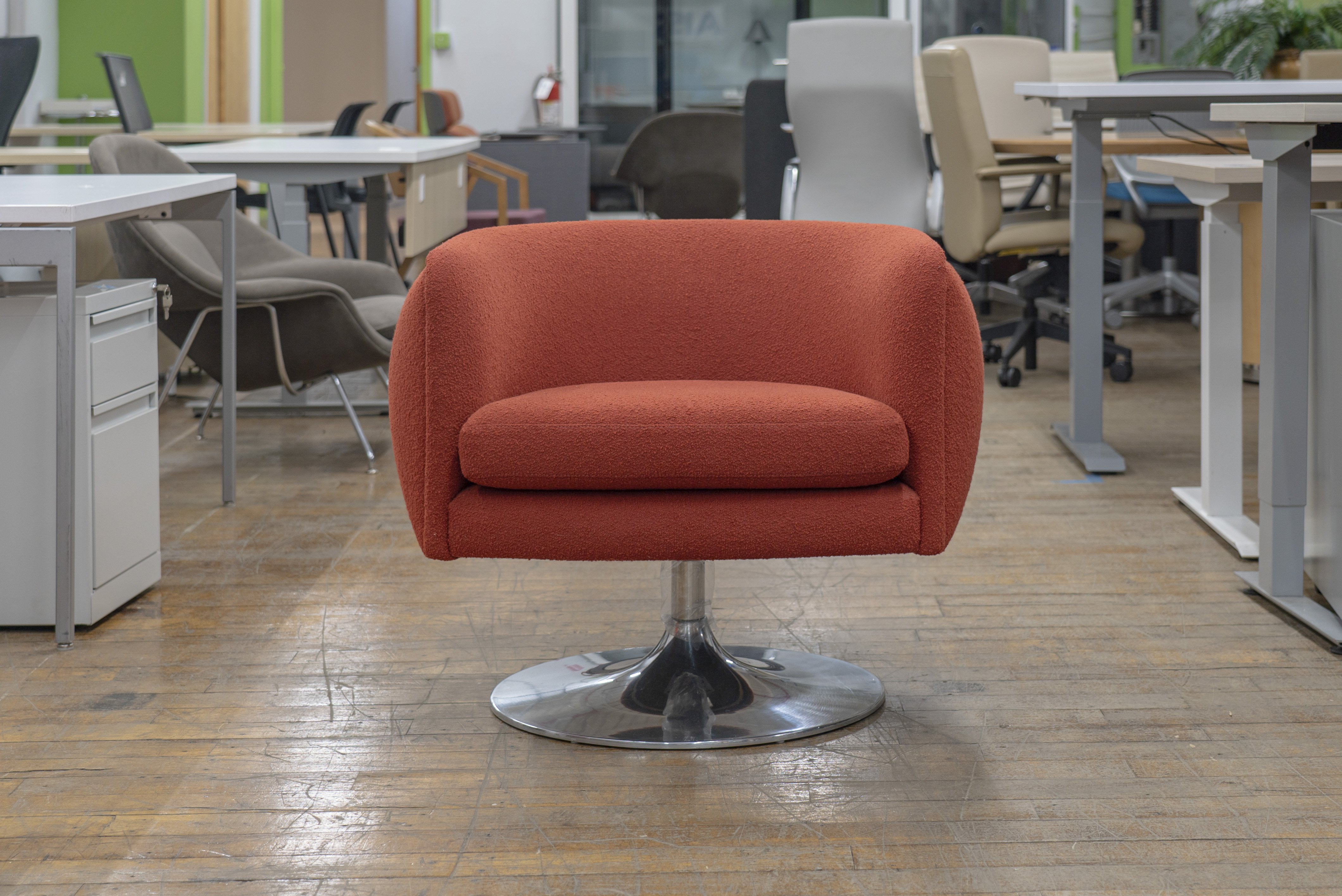 knoll-d-urso-swivel-chairs
