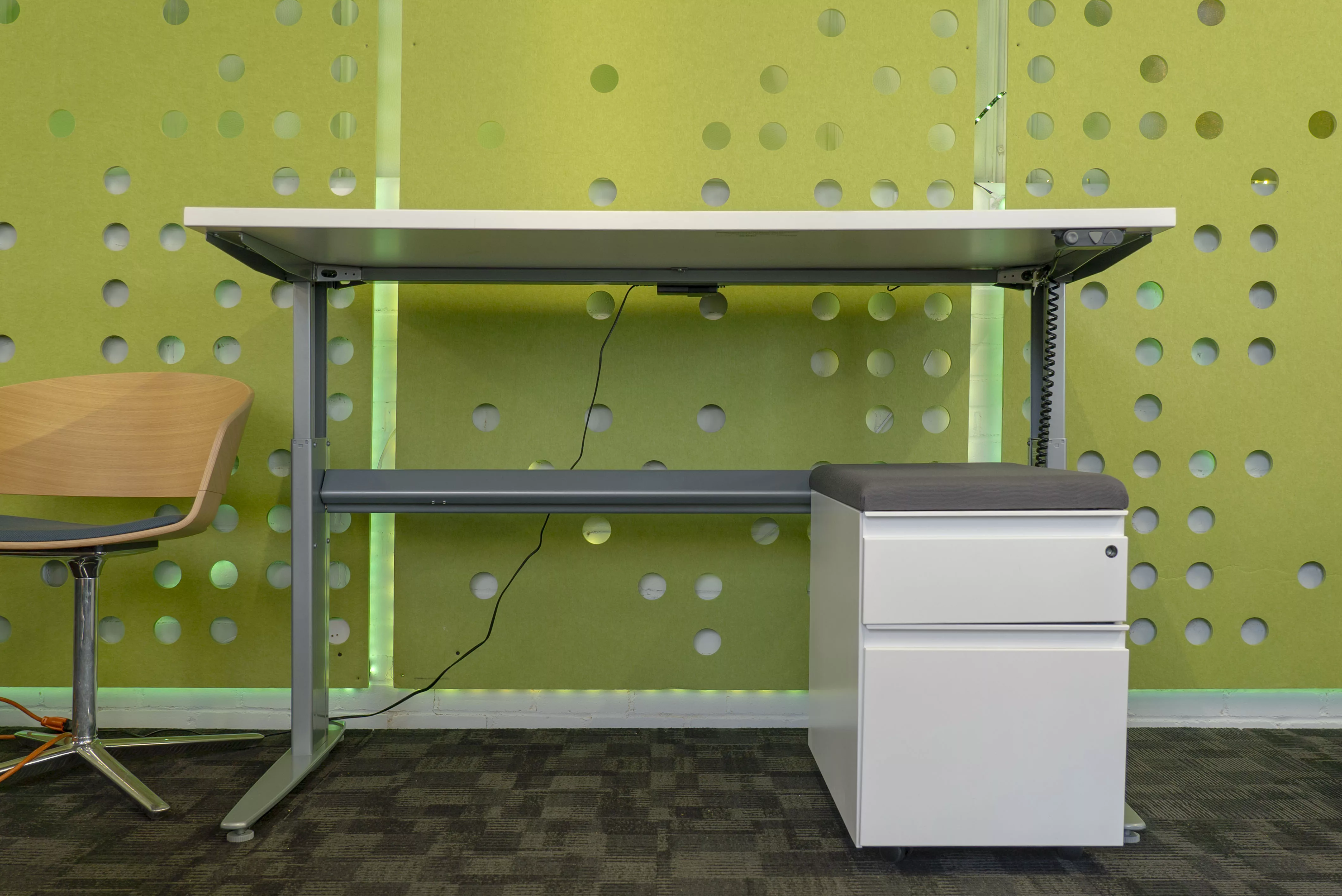 conset-height-adjustable-desk-with-mobile-pedestal-file-dual-vesa-monitor-arm