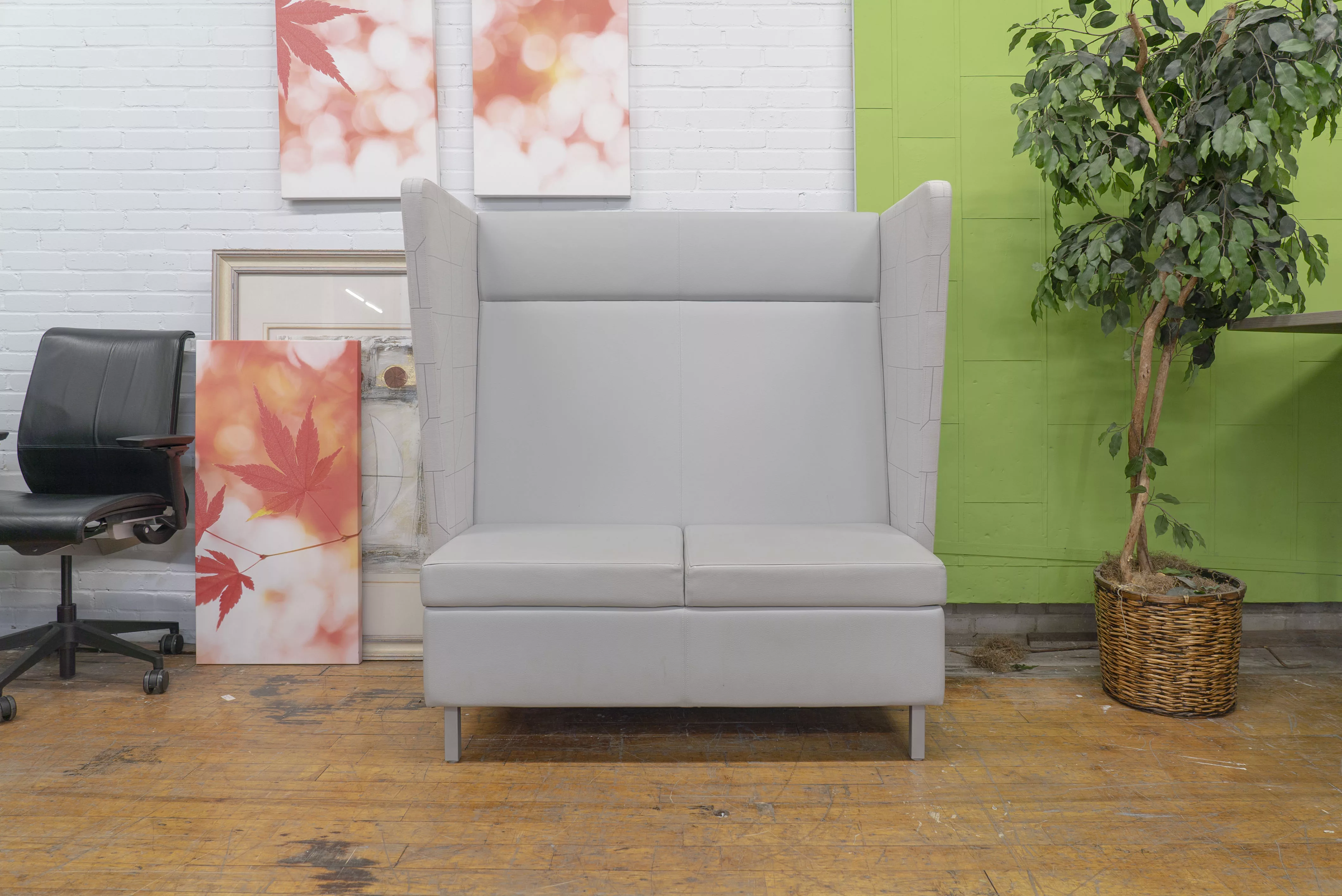 kimball-villa-2-seat-lounge-booth-with-privacy-shade
