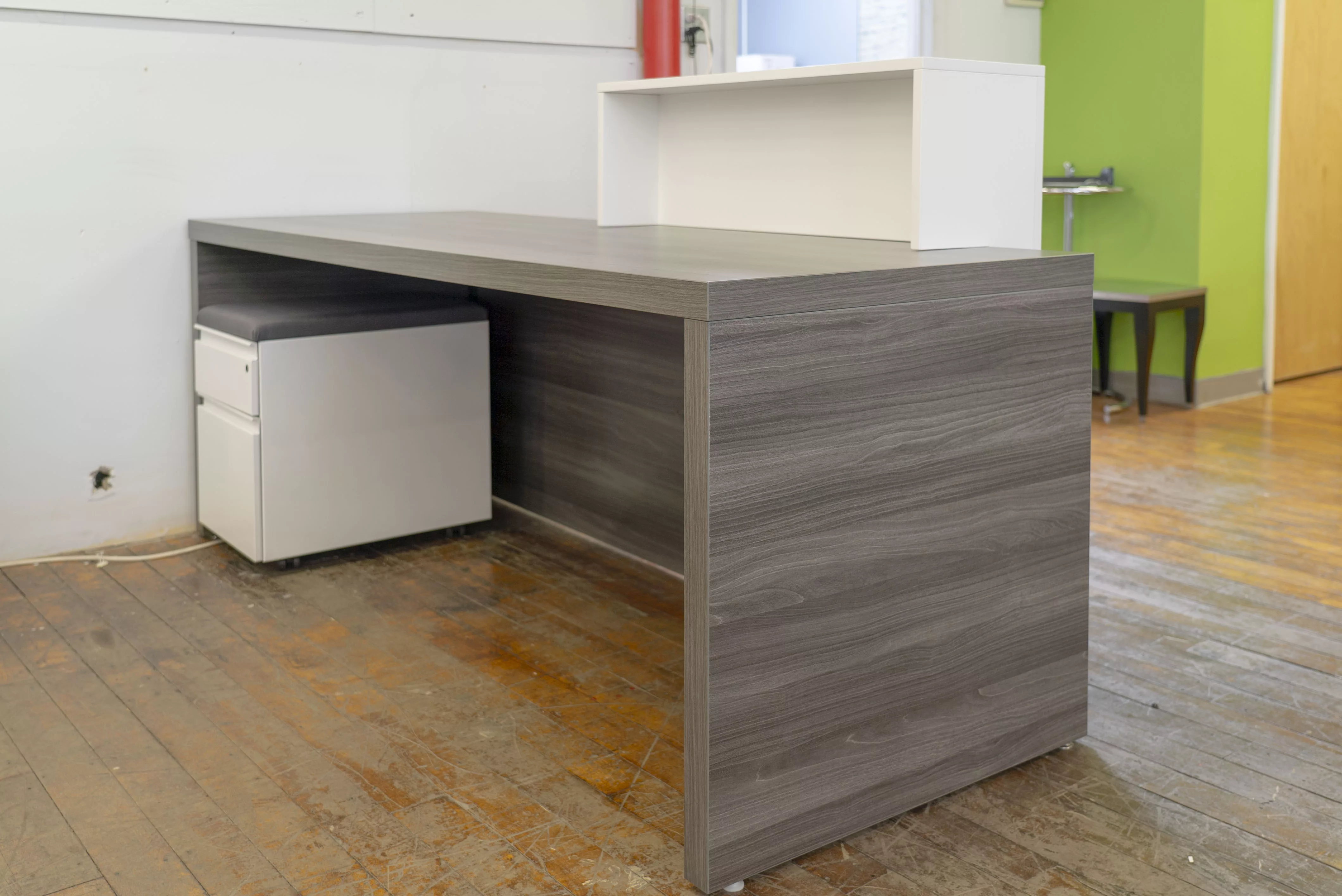 custom-laminate-modern-reception-desk