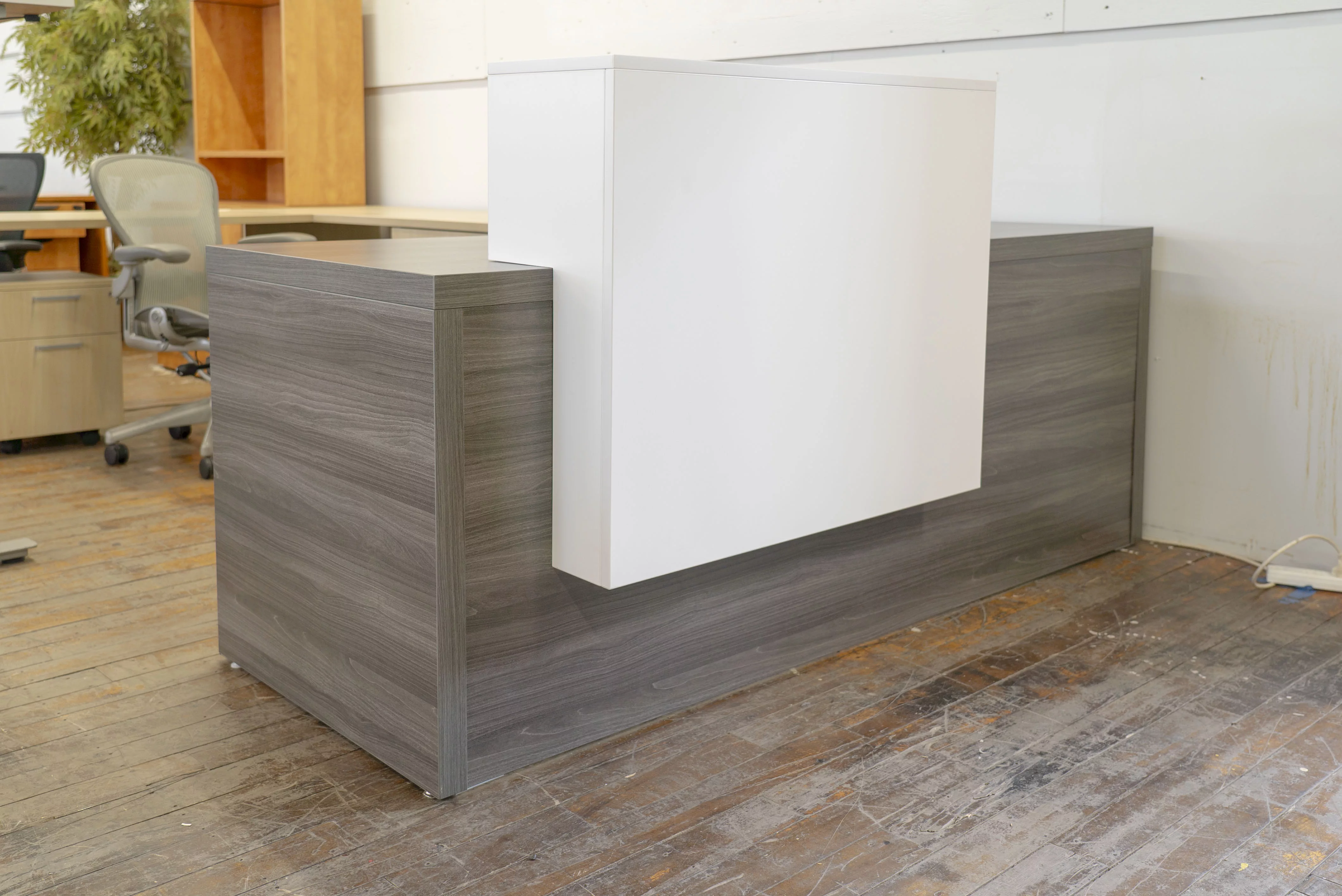 custom-laminate-modern-reception-desk