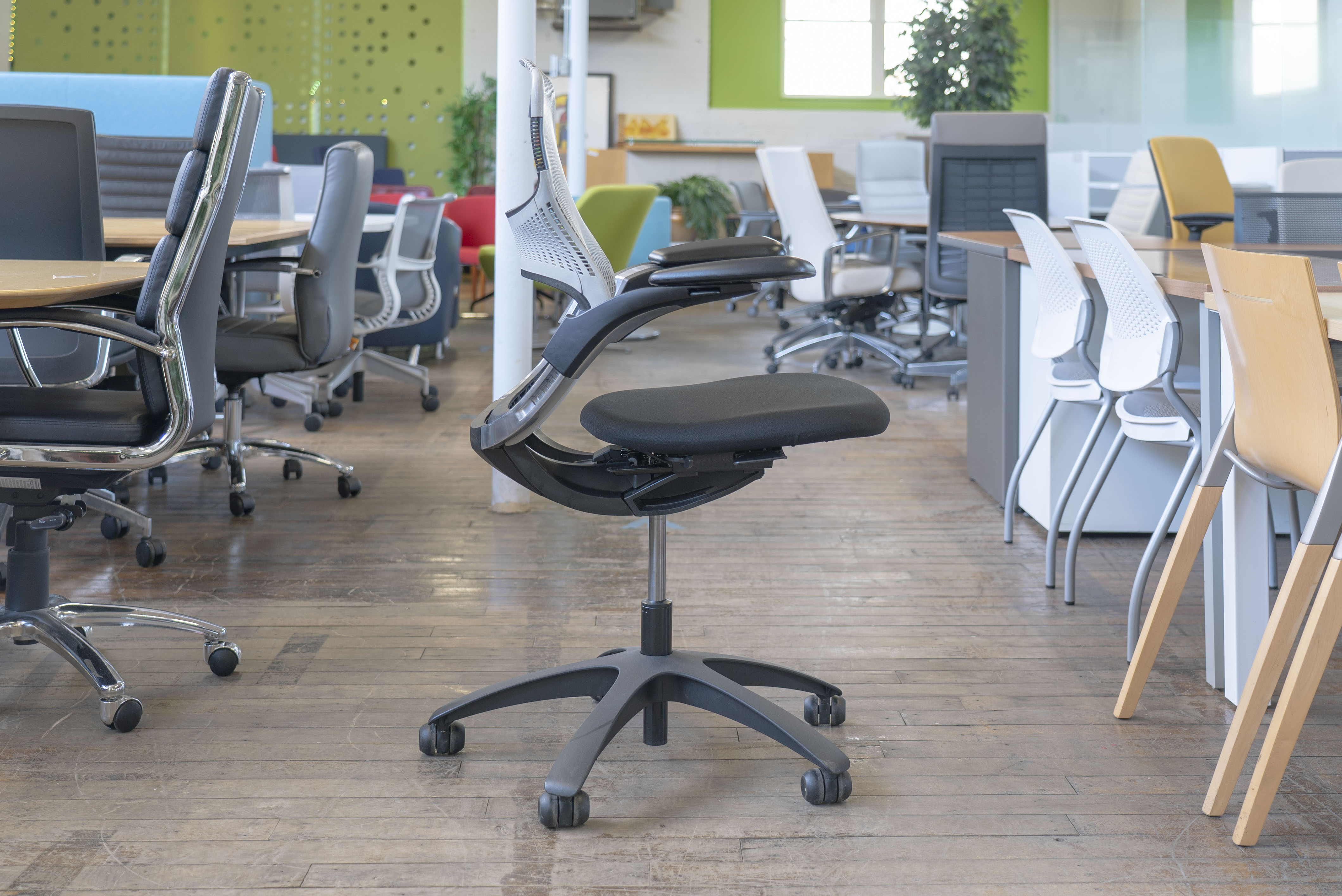 knoll-generation-chairs