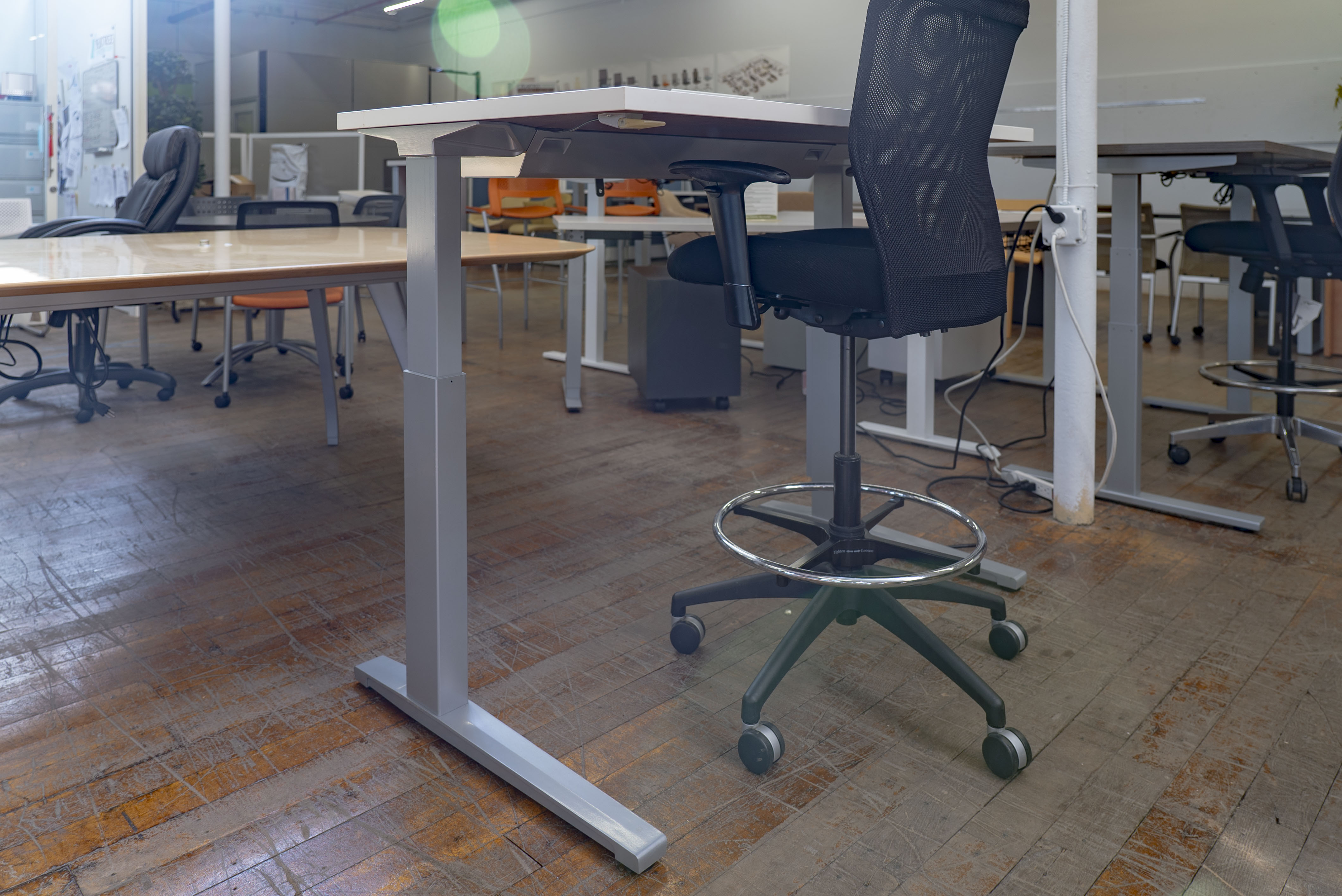 herman-miller-height-adjustable-desks