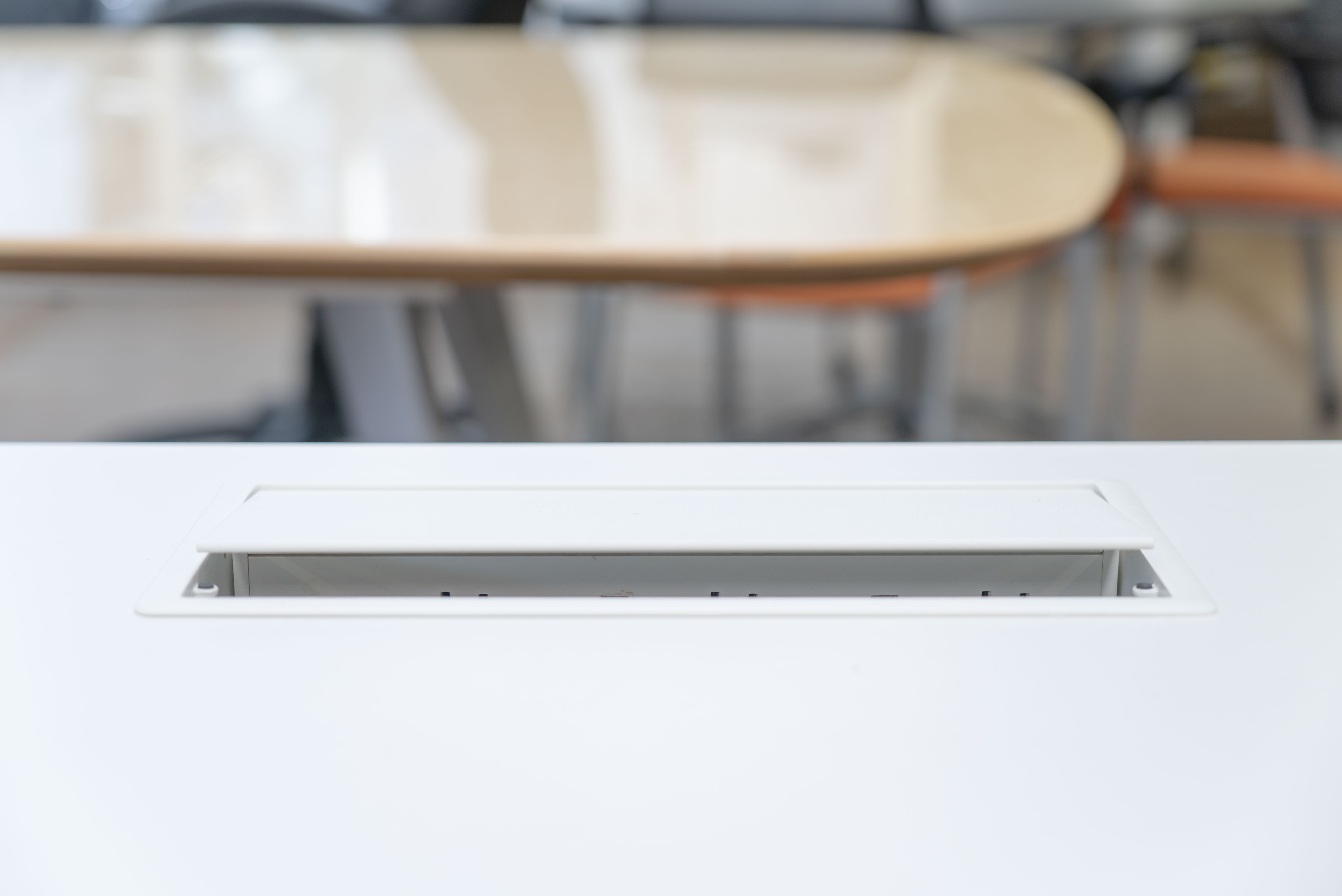 herman-miller-height-adjustable-desks
