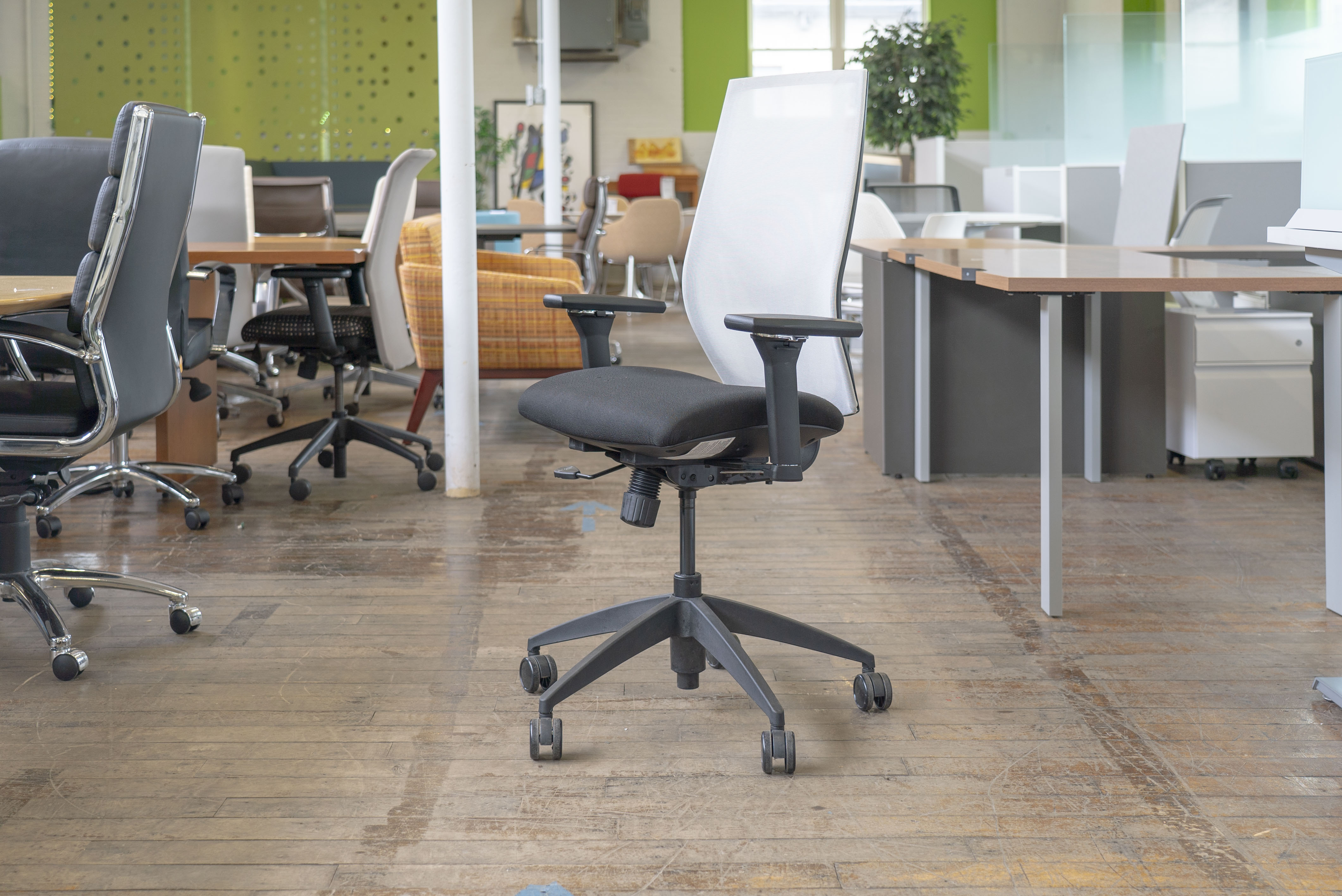 9to5-seating-vault-mesh-back-task-chairs