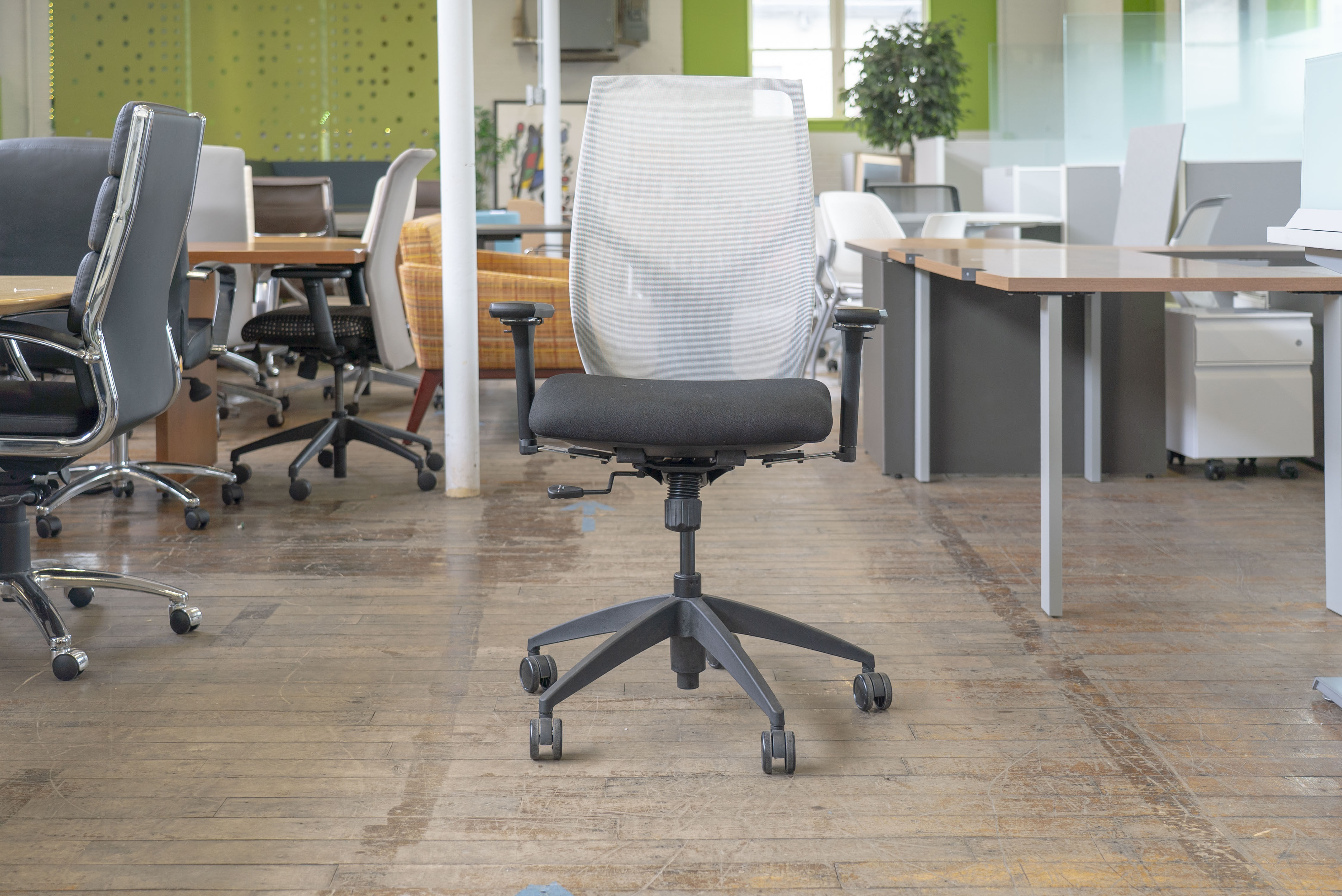 9to5-seating-vault-mesh-back-task-chairs