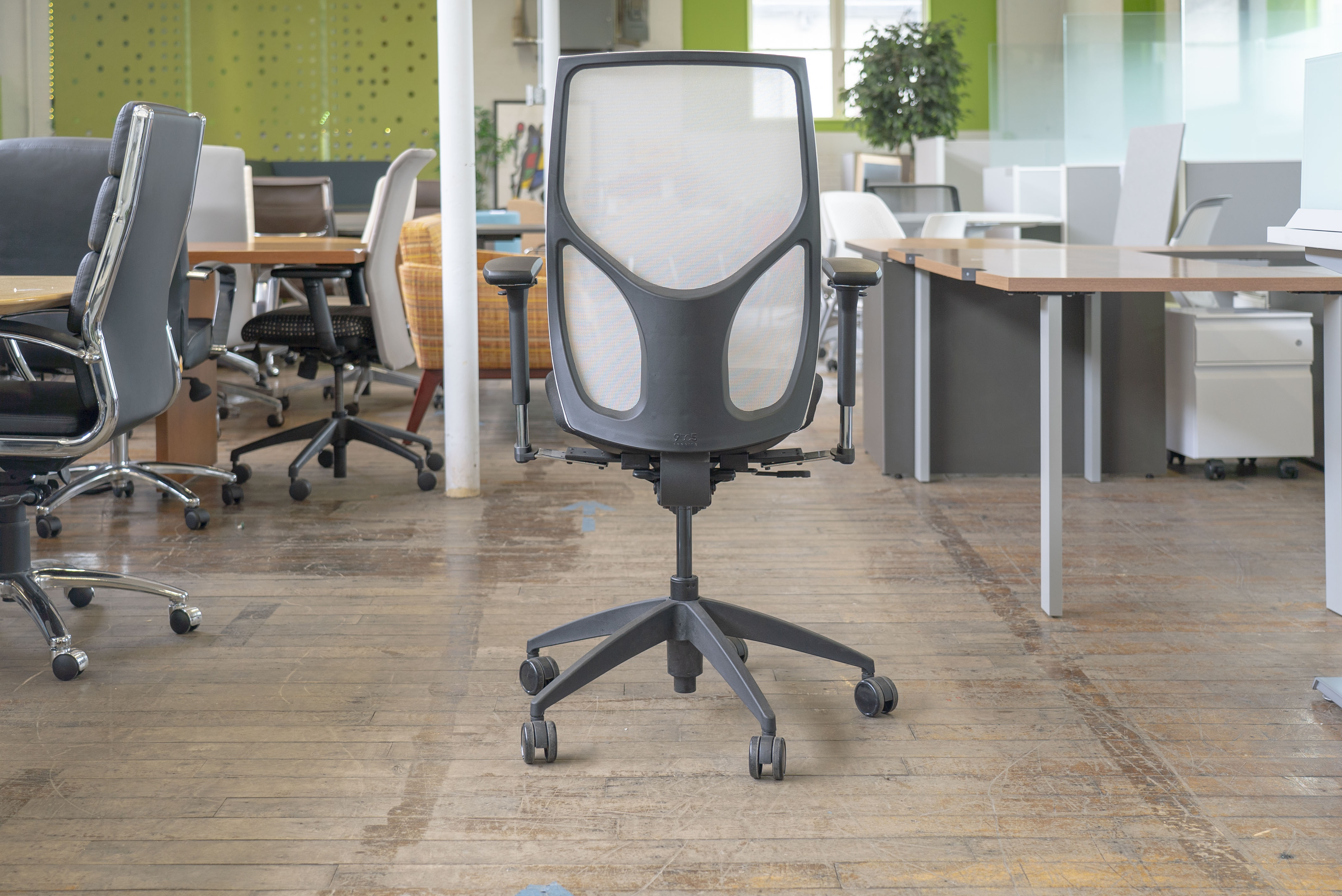 9to5-seating-vault-mesh-back-task-chairs