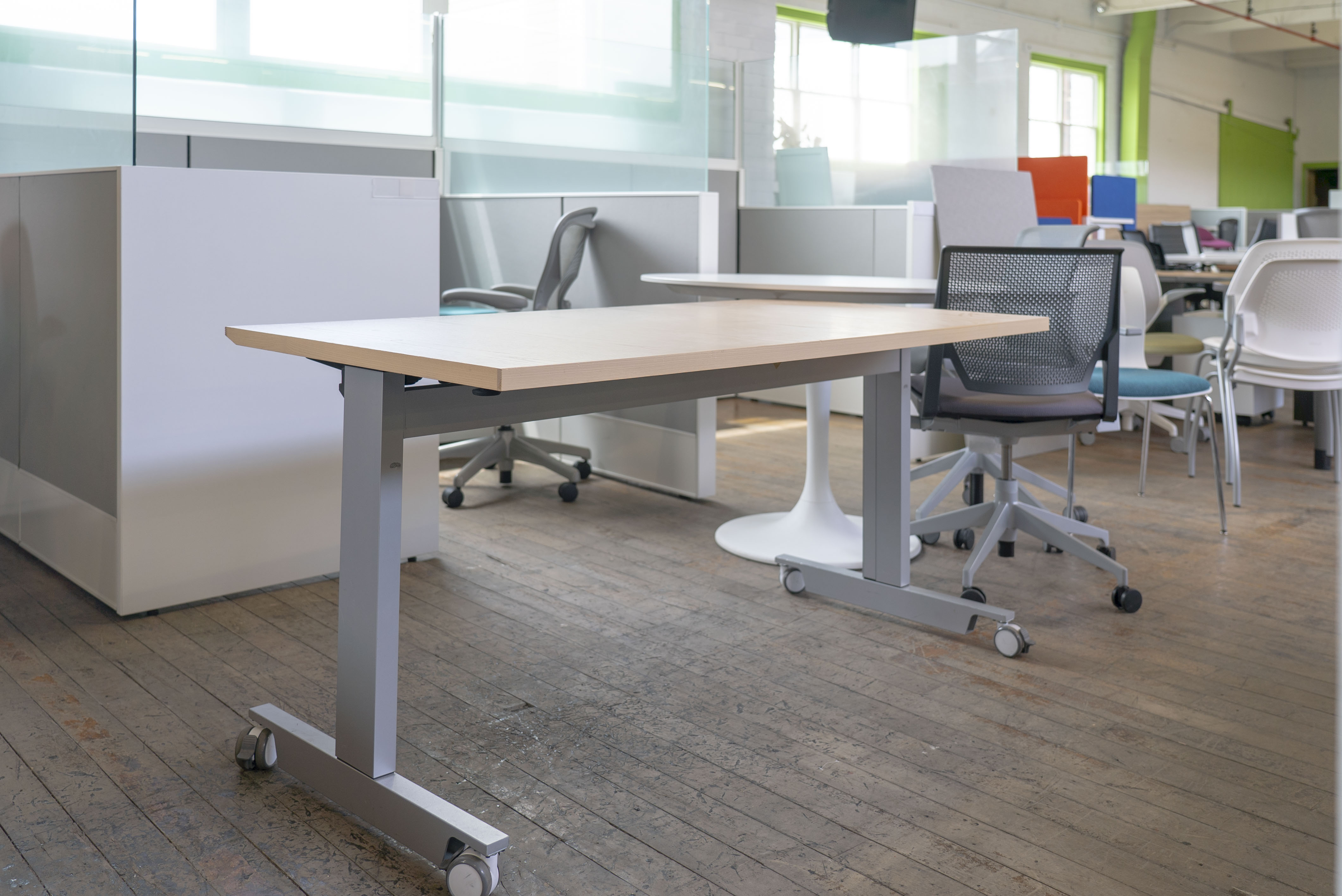 nucraft-fleet-60-x-30-flip-top-training-tables